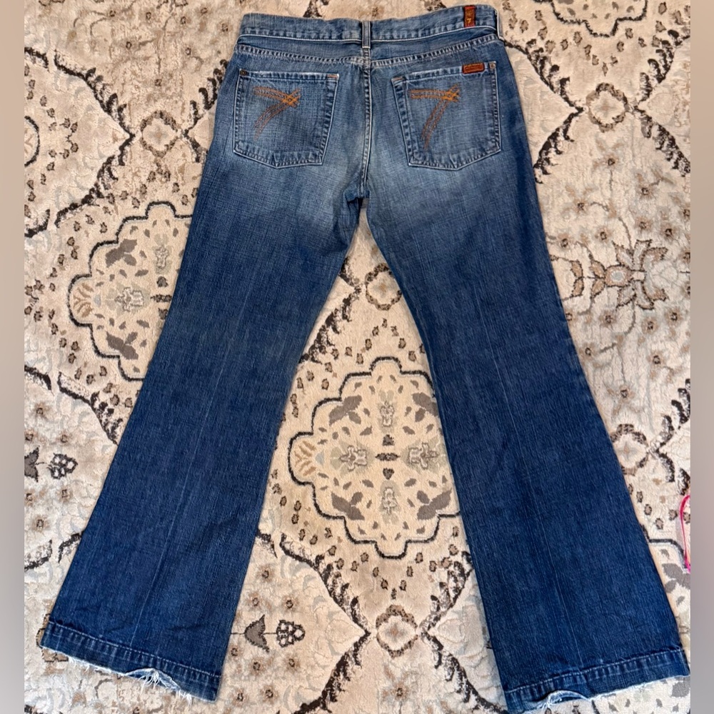 Vintage 7 For All Mankind Dojo jeans, size 31x32. Vintage low rise flare. EUC!